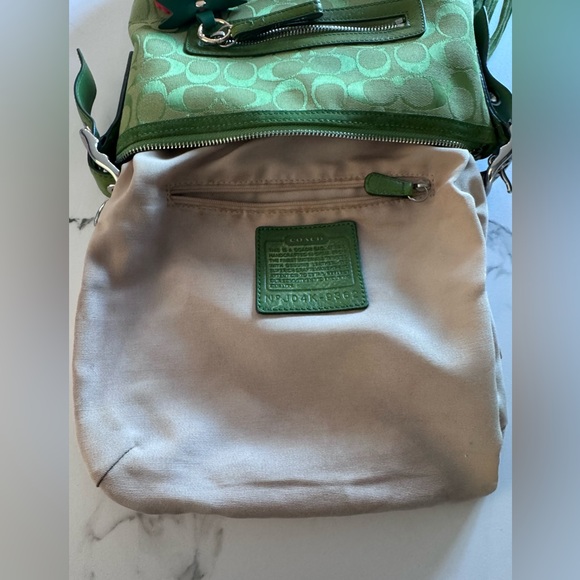 Coach 🍏 Green Signature Jacquard & Suede Vintage Bag #9362 - Picture 8 of 11